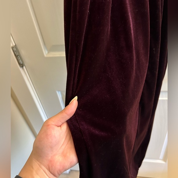 Dynamite burgundy midi dress with front slit - XS - Picture 3 of 3